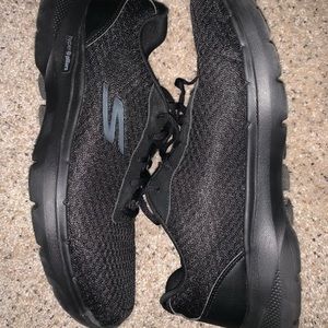 SKECHERS GO WALK WOMENS SIZE 10 BLACK RUNNING WALKING ATHLETIC GYM SHOE